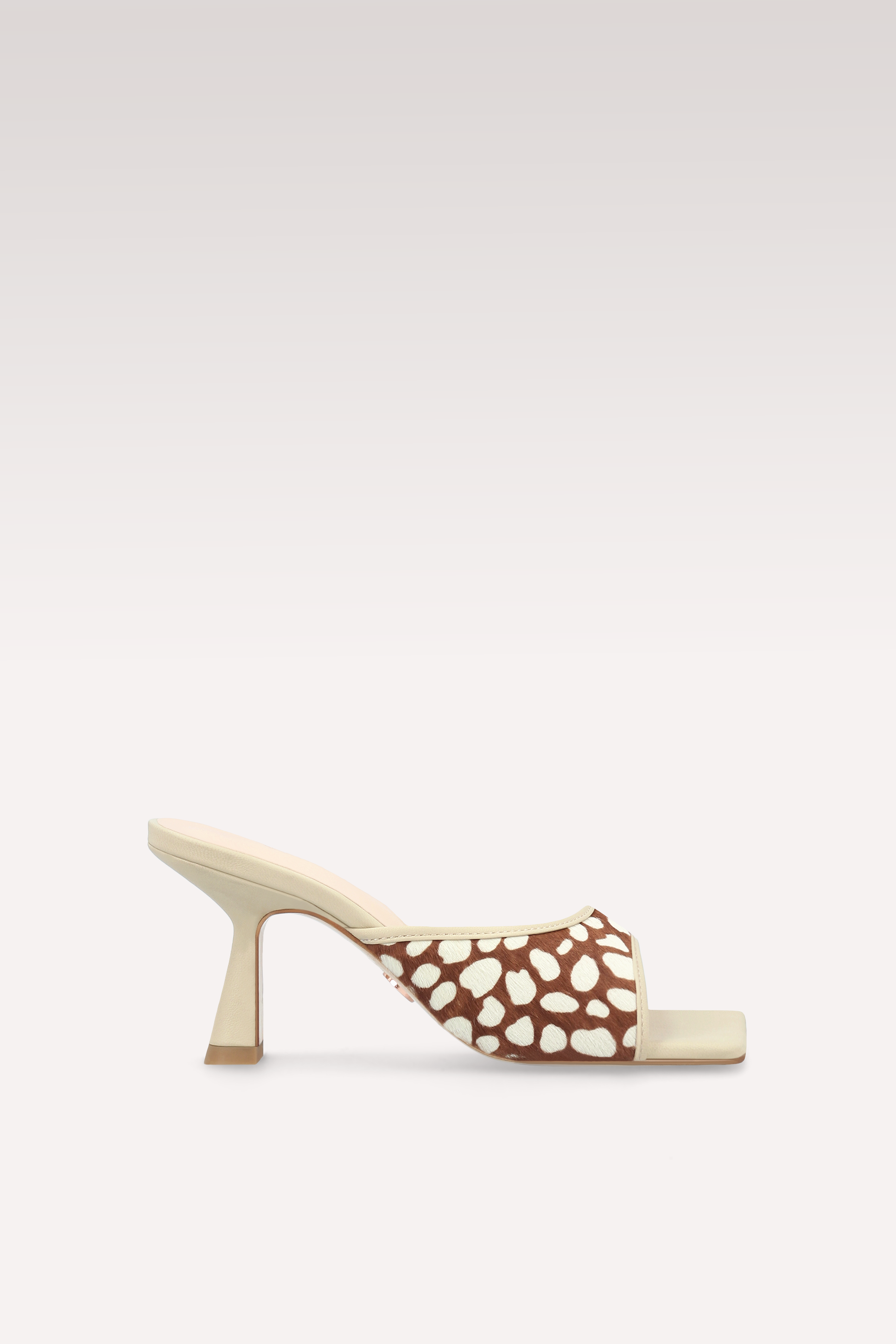 REY CREAM PONY CALF HAIR AND
LEATHER MULES