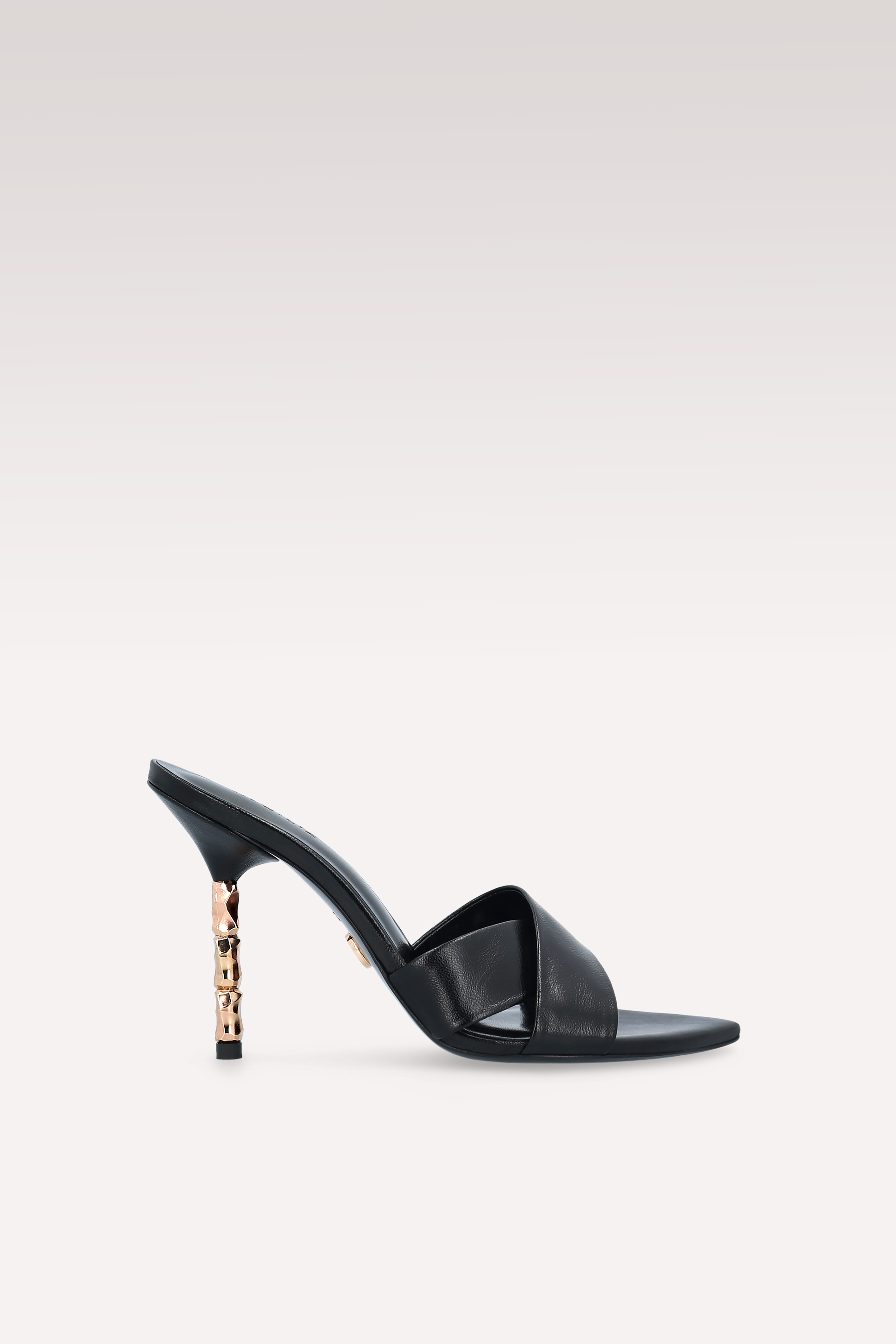 ADA 102 SABOT IN PELLE NERA