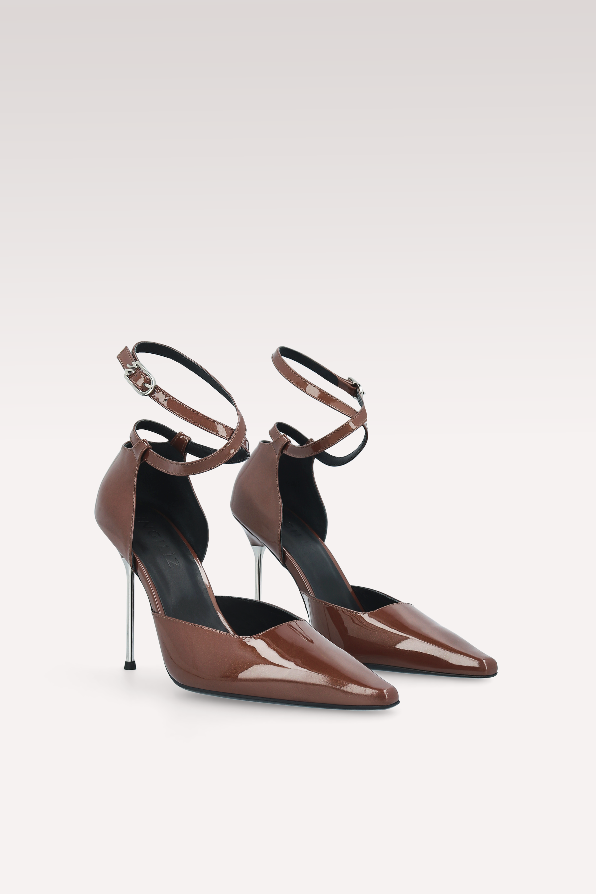 STAR BROWN PATENT LEATHER PUMPS