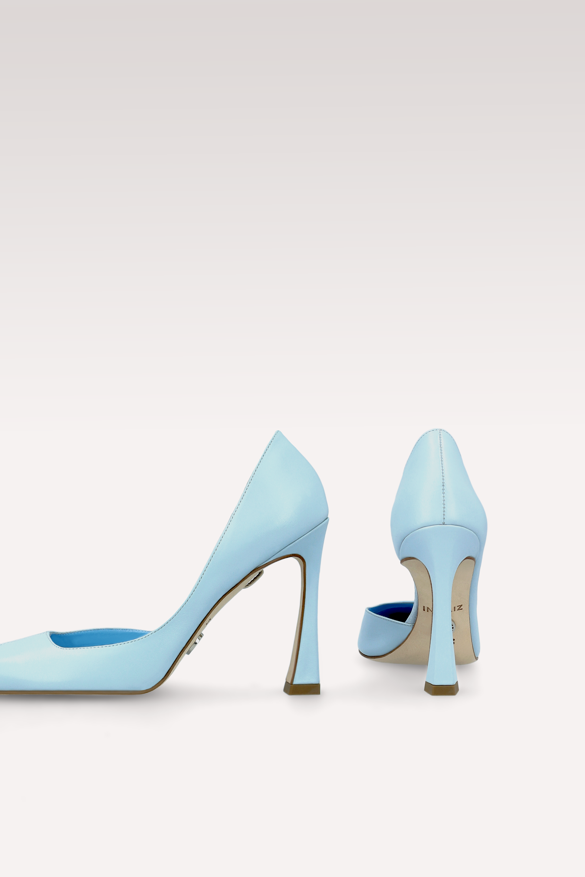 DECOLLETÉ VESPER IN PELLE E PELLE SCAMOSCIATA AZZURRO POLVERE