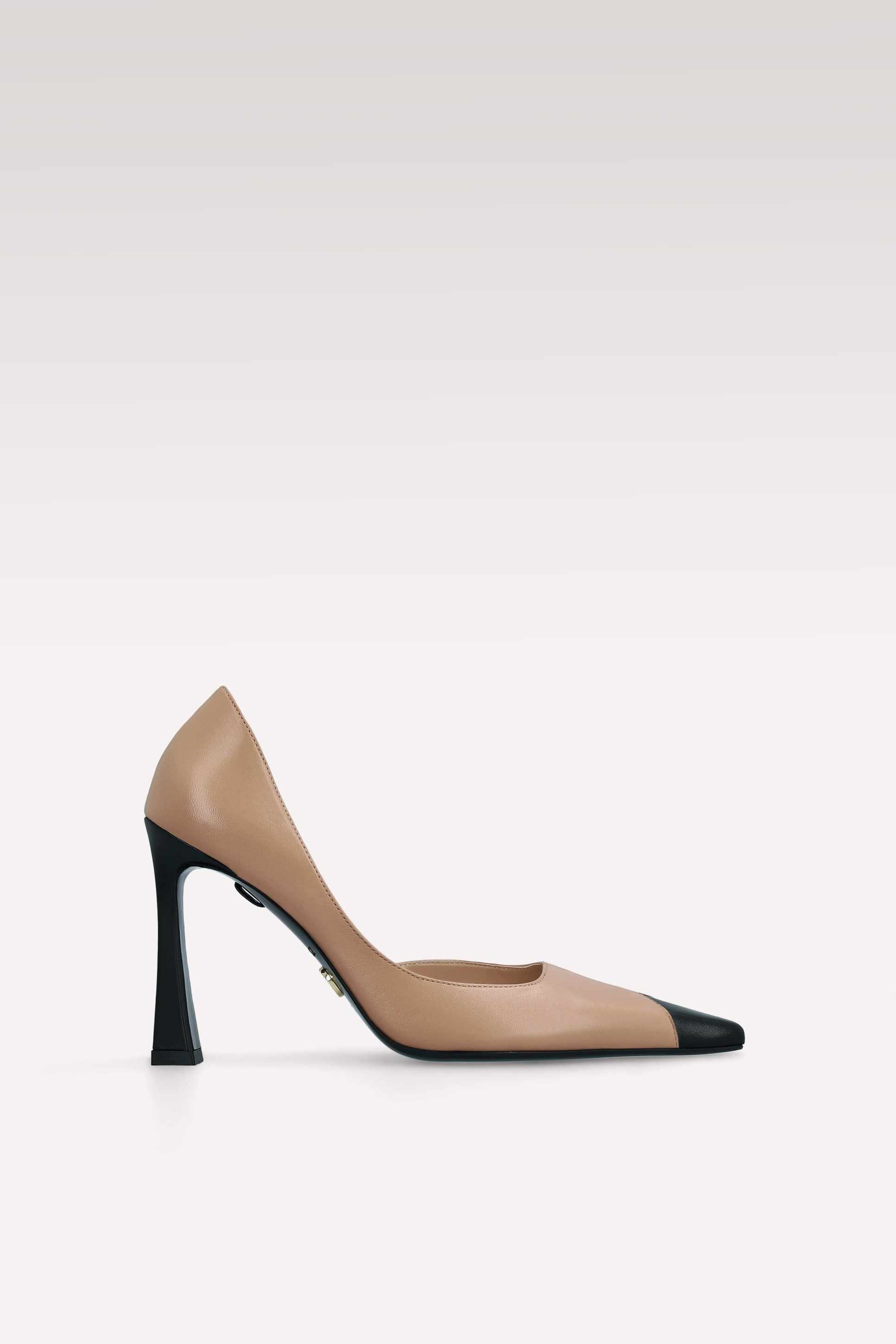 VESPER MOCHA MOUSSE AND BLACK LEATHER PUMPS