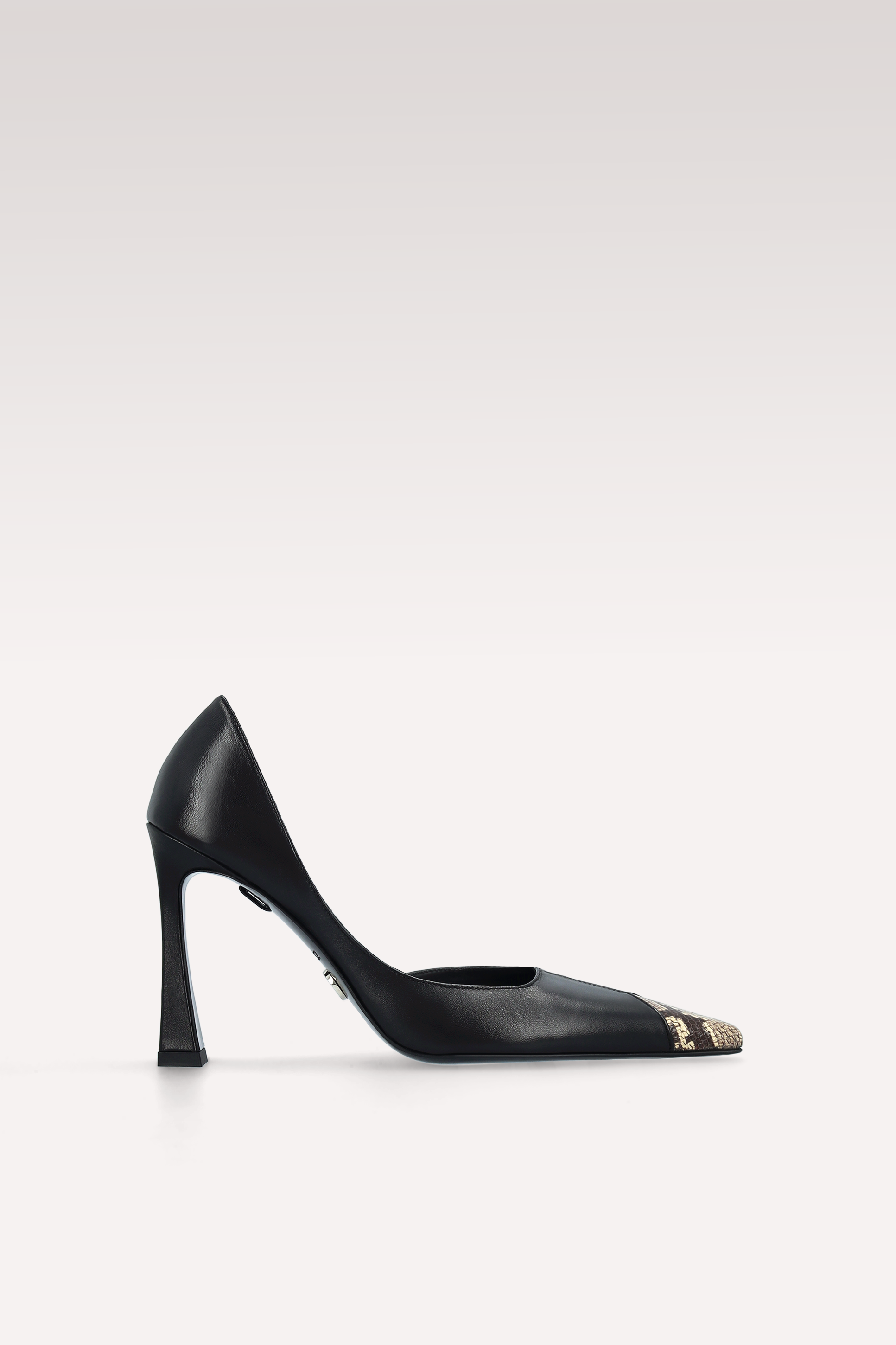VESPER PYTHON PRINT AND BLACK LEATHER PUMPS
