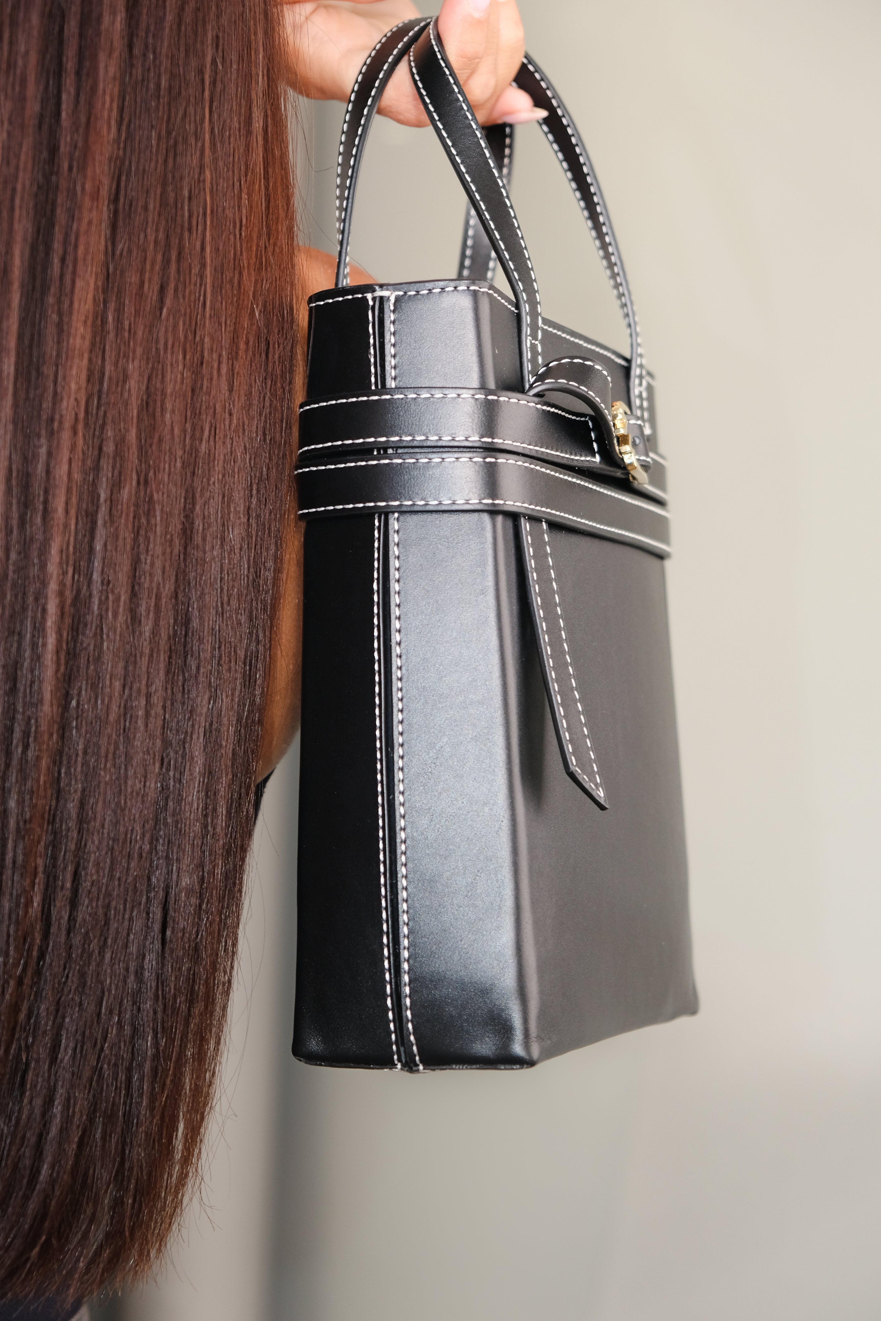 BORSA A TRACOLLA CARRIE IN PELLE NAPPA NERA