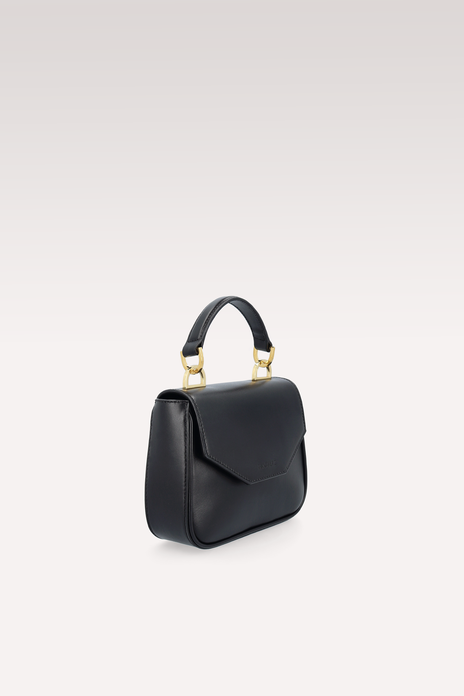 VESPER WHITE AND BLACK PUMPS AND MILLY BLACK NAPPA LEATHER MINI BAG