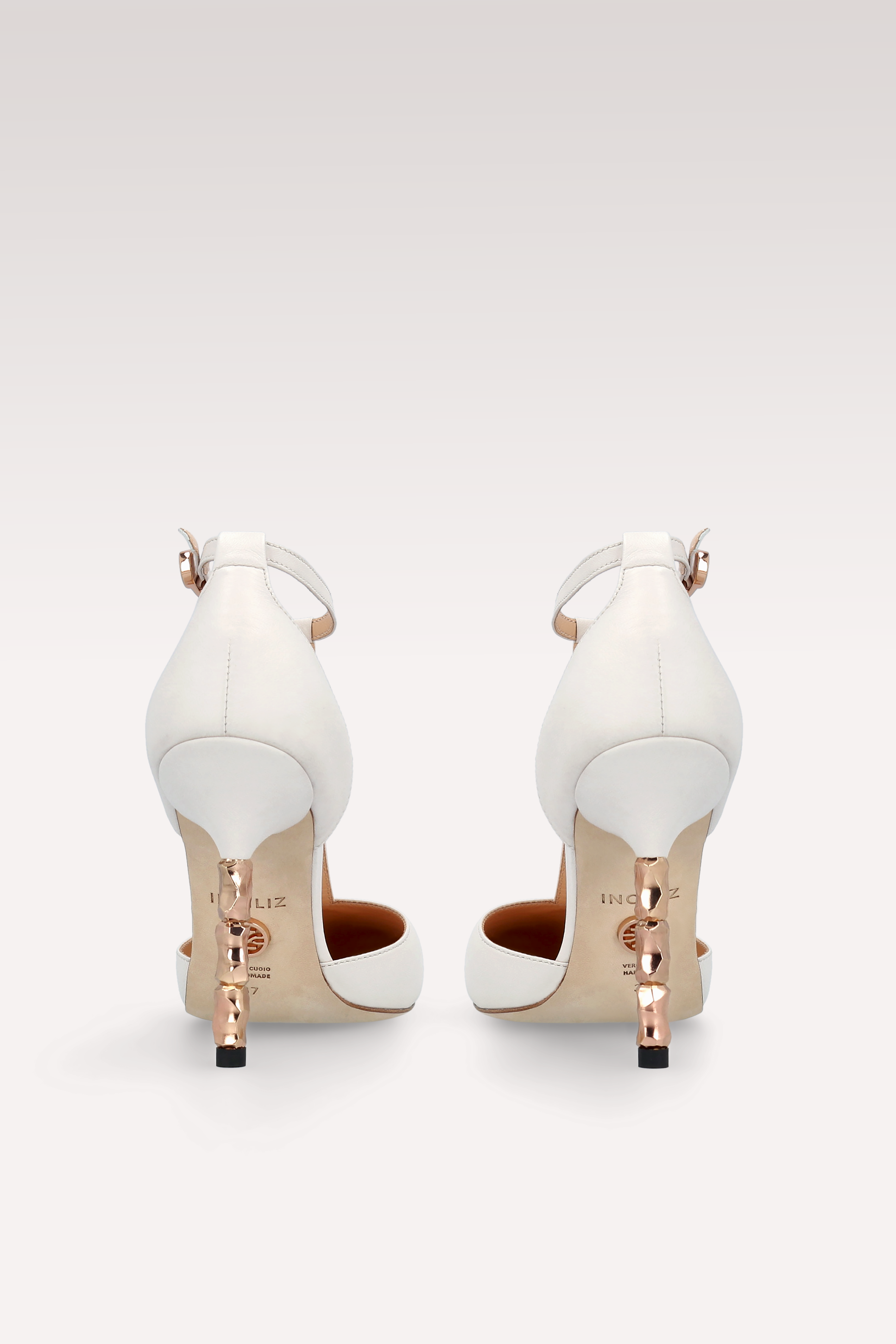 DÉCOLLETÉ ASTRID 101 IN PELLE AVORIO