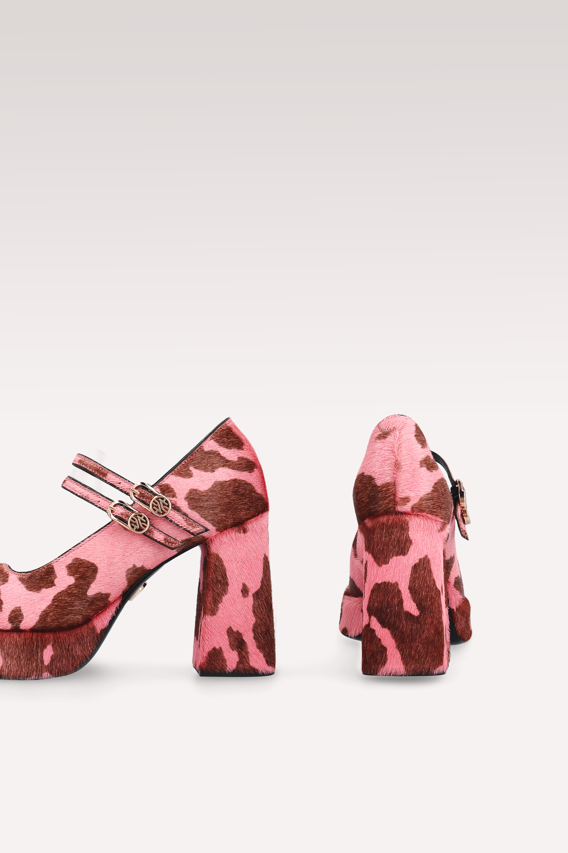 CINDY BEBE 01 DÉCOLLETÉ CON PLATEAU IN CAVALLO STAMPA MUCCA ROSA