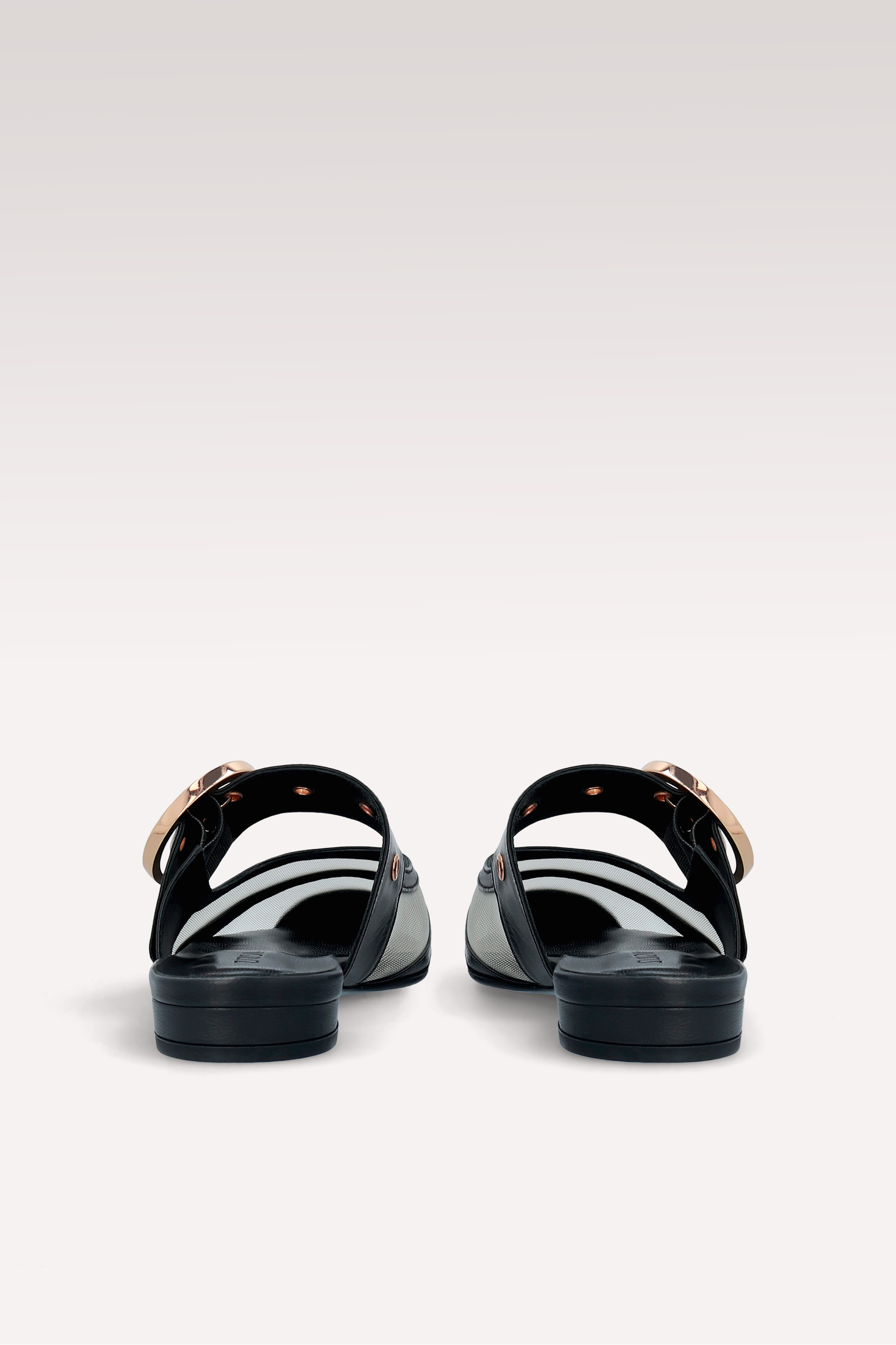 MULES AMELIA IN PELLE NERA E RETE