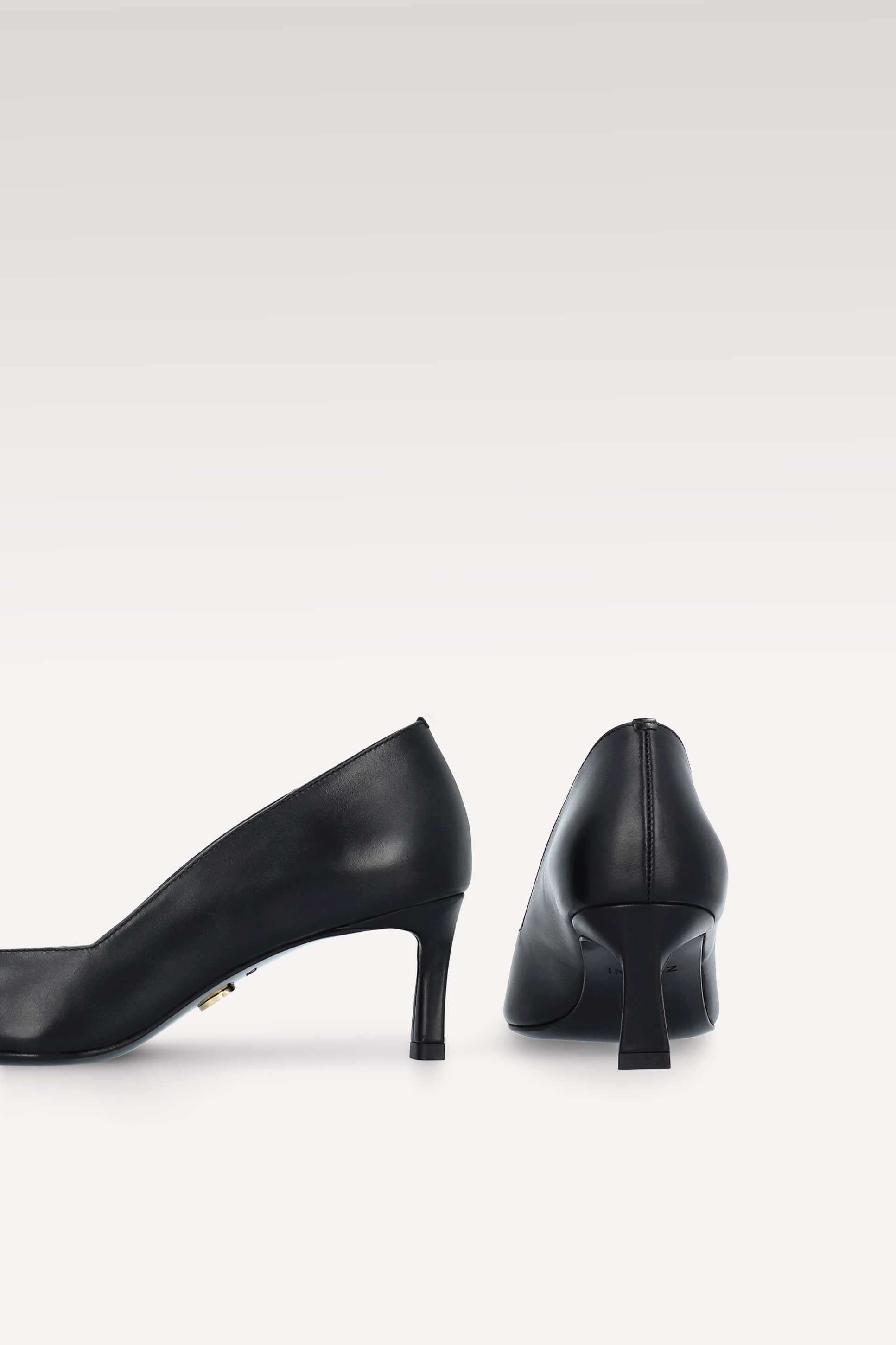 DÉCOLLETÉ OLIVIA IN PELLE NAPPA NERA