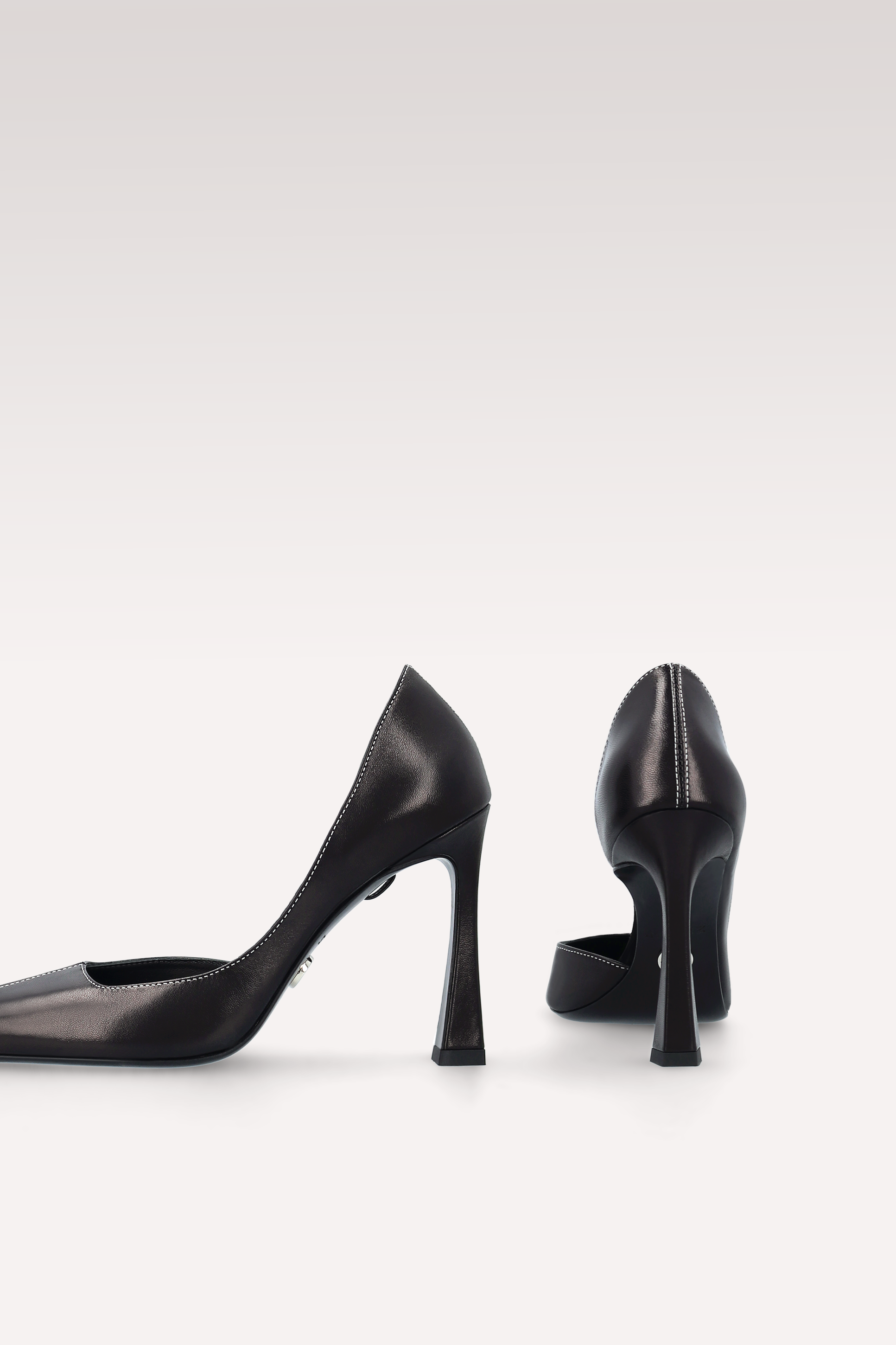 VESPER BLACK NAPPA AND SUEDE LEATHER PUMPS WITH WHITE STITCHING