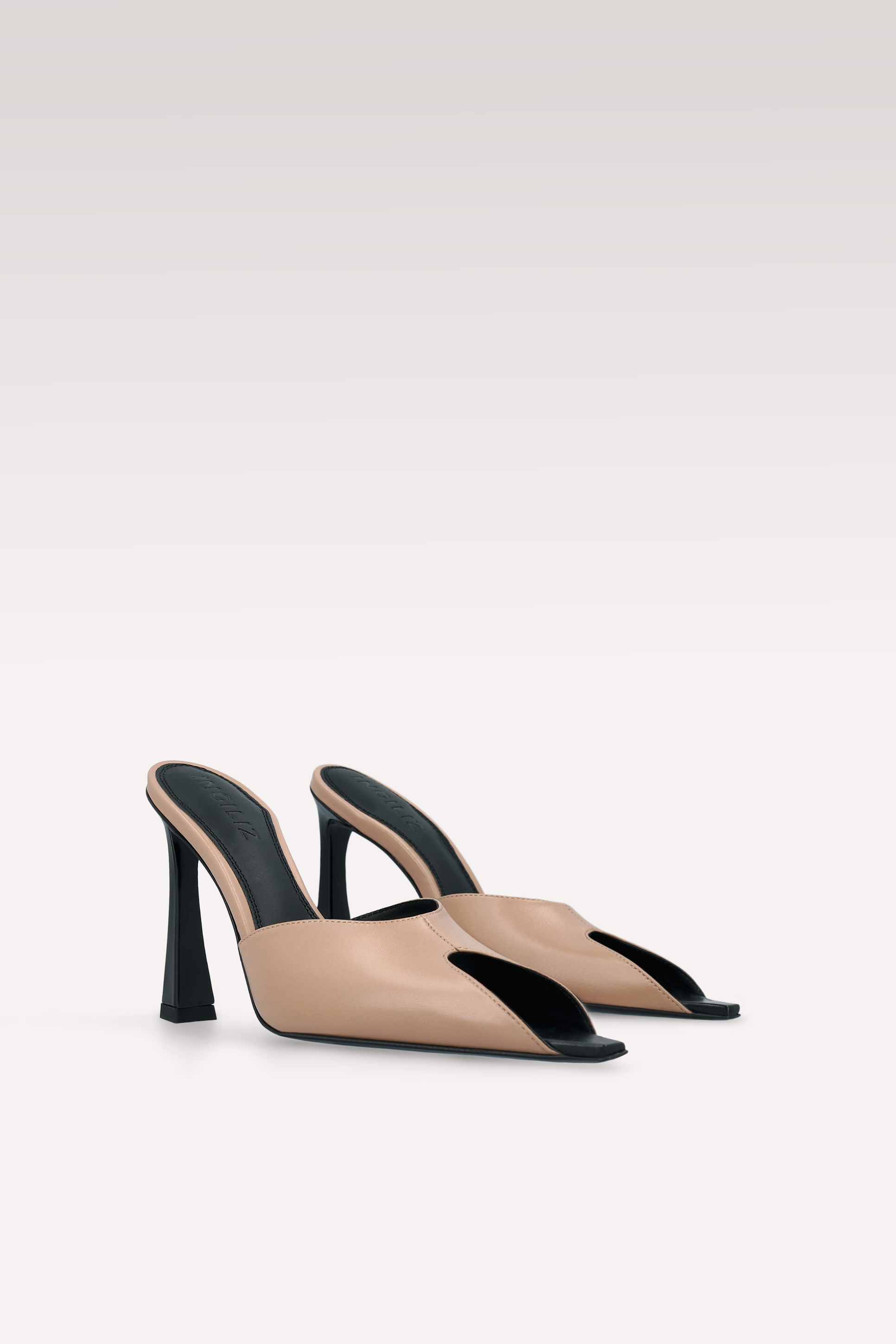 MULES VIPER IN PELLE NERA E NUDE